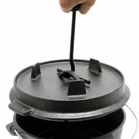 WILTEC Dutch Oven 18l Mit Untersetzer Und Deckelheber, Kochtopf Aus Gusseisen Für Lagerfeuer Und Camping 3 WILTEC Dutch Oven 18l Mit Untersetzer Und Deckelheber, Kochtopf Aus Gusseisen Für Lagerfeuer Und Camping – Bild 3